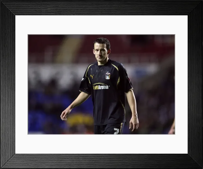 Framed Print : Guillaume Beuzelin in Action: Coventry City vs. Reading, Championship Clash at Madejski Stadium (December 1, 2008) Framed Print : Guillaume Beuzelin in Action: Coventry City vs. Reading, Championship Clash at Madejski Stadium (December 1, 2008)