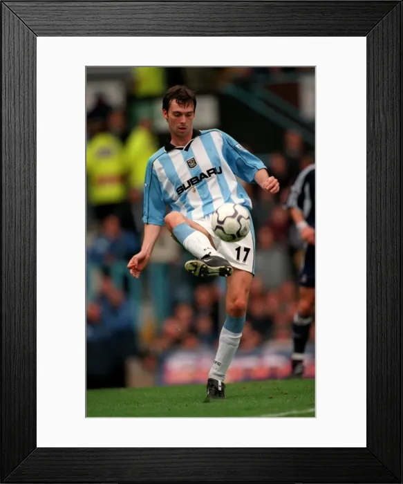 Framed Print : Gary Breen of Coventry City vs. Tottenham Hotspur in FA Carling Premiership (14-10-2000) Framed Print : Gary Breen of Coventry City vs. Tottenham Hotspur in FA Carling Premiership (14-10-2000)