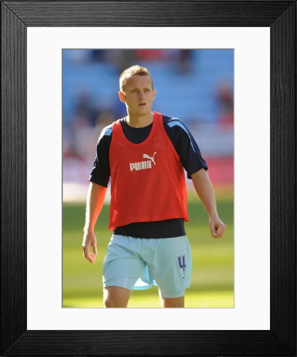 Framed Print : Sammy Clingan in Action for Coventry City vs Nottingham Forest at Ricoh Arena (Championship, 15-10-2011)