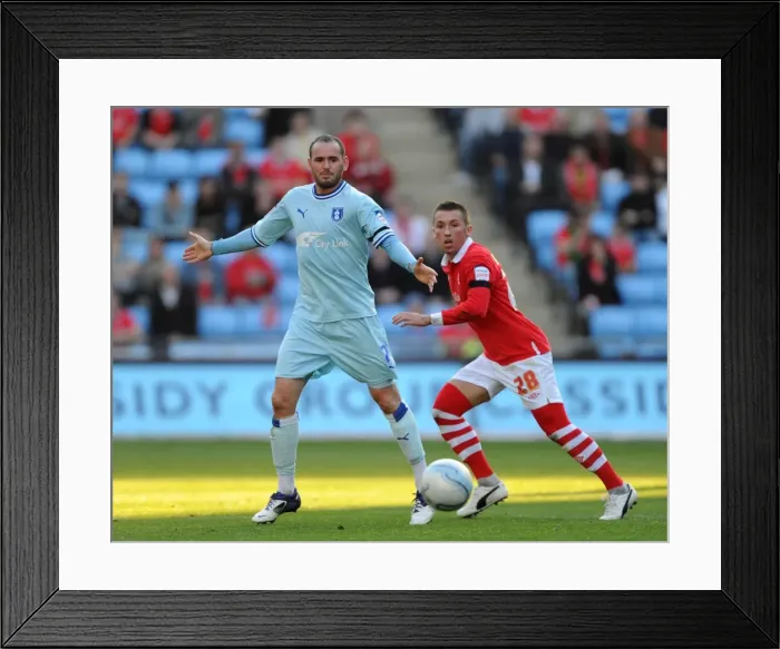 Framed Print : Npower Championship Clash: Coventry City vs. Nottingham Forest - David Bell vs. Radoslaw Majewski at the Ricoh Arena Framed Print : Npower Championship Clash: Coventry City vs. Nottingham Forest - David Bell vs. Radoslaw Majewski at the Ricoh Arena