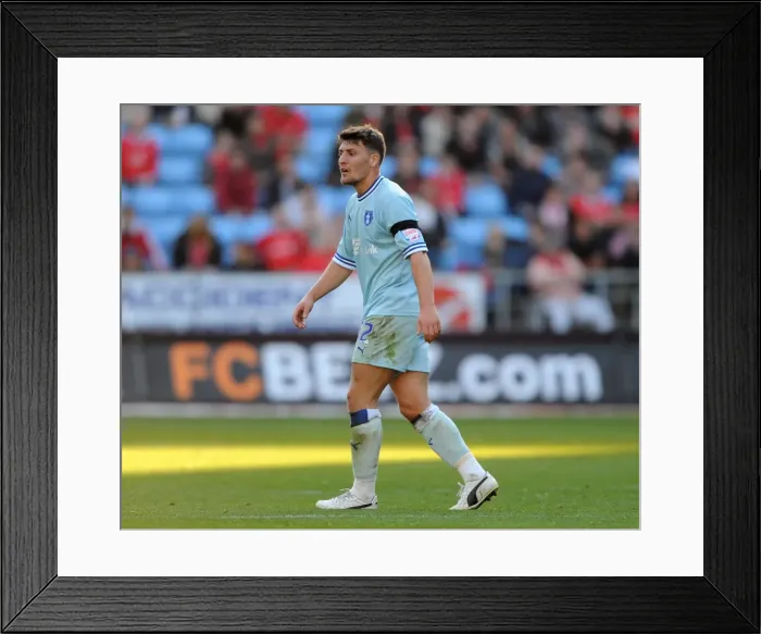 Framed Print : Gary Deegan in Action: Coventry City vs Nottingham Forest, Championship Match at Ricoh Arena (15-10-2011) Framed Print : Gary Deegan in Action: Coventry City vs Nottingham Forest, Championship Match at Ricoh Arena (15-10-2011)