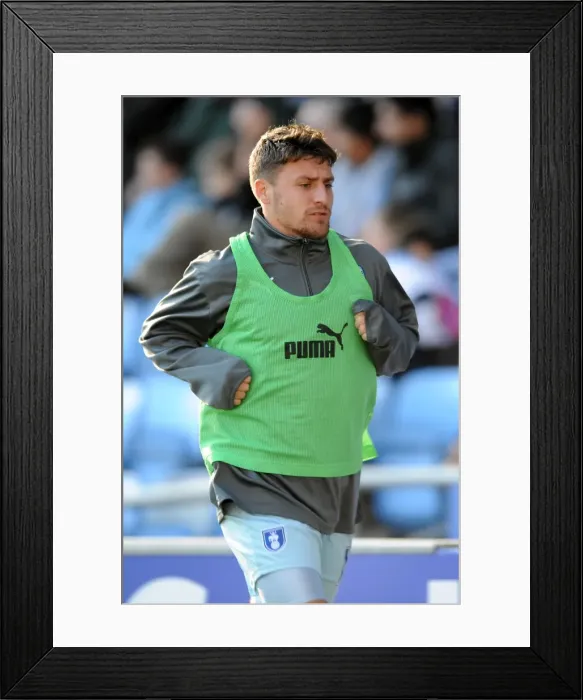 Framed Print : Gary Deegan of Coventry City FC in Action Against Burnley in the Npower Championship at Ricoh Arena (22-10-2011) Framed Print : Gary Deegan of Coventry City FC in Action Against Burnley in the Npower Championship at Ricoh Arena (22-10-2011)