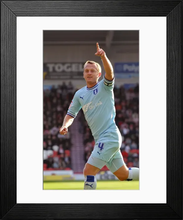 Framed Print : npower Football League Championship - Doncaster Rovers v Coventry City - Keepmoat Stadium Framed Print : npower Football League Championship - Doncaster Rovers v Coventry City - Keepmoat Stadium