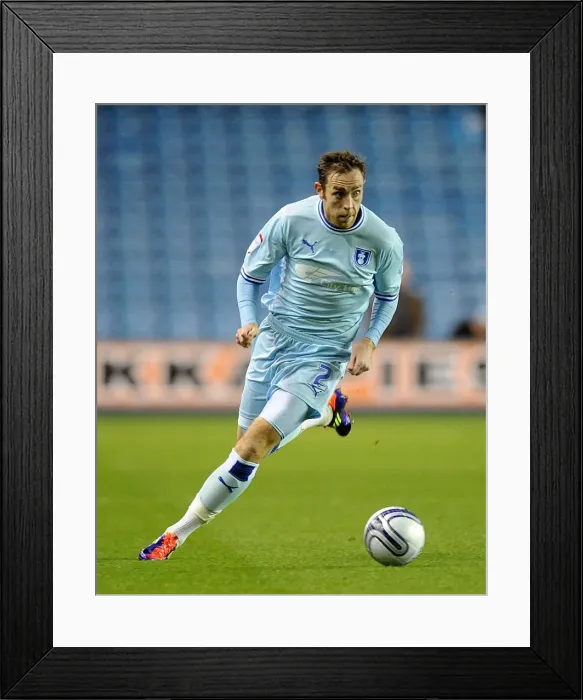 Framed Print : Richard Keogh in Action: Coventry City vs Millwall, Npower Championship (1st November 2011) - The Den Framed Print : Richard Keogh in Action: Coventry City vs Millwall, Npower Championship (1st November 2011) - The Den