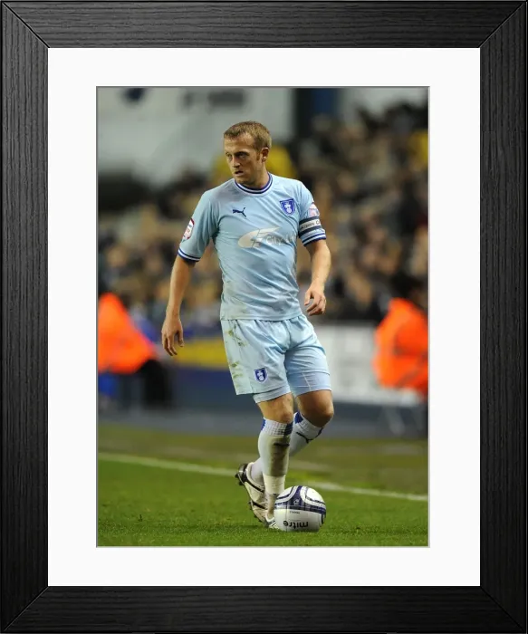 Framed Print : Sammy Clingan in Action: Coventry City vs. Millwall, Npower Championship (1st November 2011) Framed Print : Sammy Clingan in Action: Coventry City vs. Millwall, Npower Championship (1st November 2011)