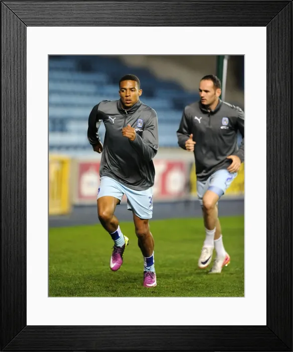 Framed Print : Cyrus Christie in Action: Coventry City vs Millwall at The Den, Championship 2011 Framed Print : Cyrus Christie in Action: Coventry City vs Millwall at The Den, Championship 2011