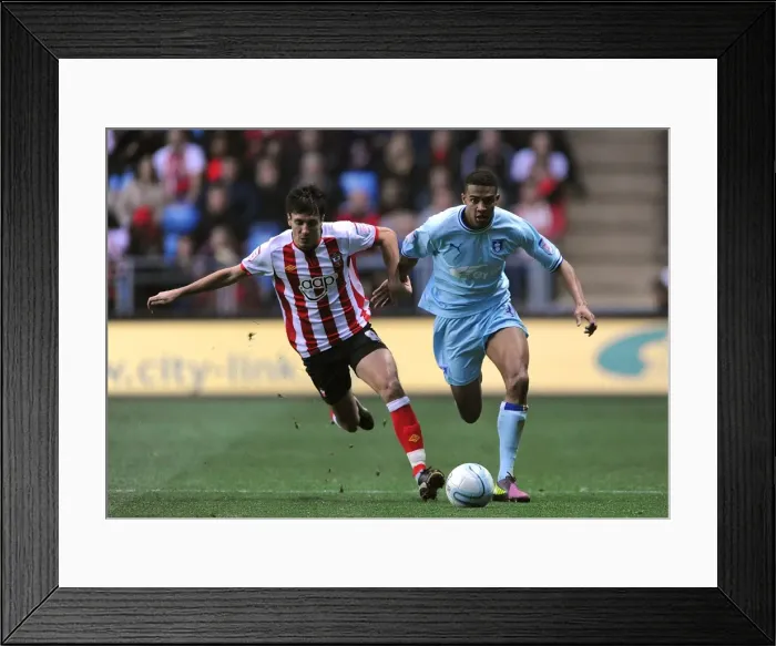 Framed Print : Intense Rivalry: Cyrus Christie vs Jack Cork - Coventry City vs Southampton (Npower Championship, 2011) Framed Print : Intense Rivalry: Cyrus Christie vs Jack Cork - Coventry City vs Southampton (Npower Championship, 2011)