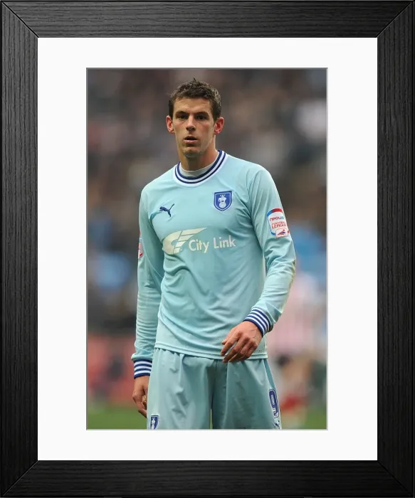 Framed Print : Lukas Jutkiewicz in Action: Coventry City vs Southampton, Ricoh Arena (5-11-2011) Framed Print : Lukas Jutkiewicz in Action: Coventry City vs Southampton, Ricoh Arena (5-11-2011)