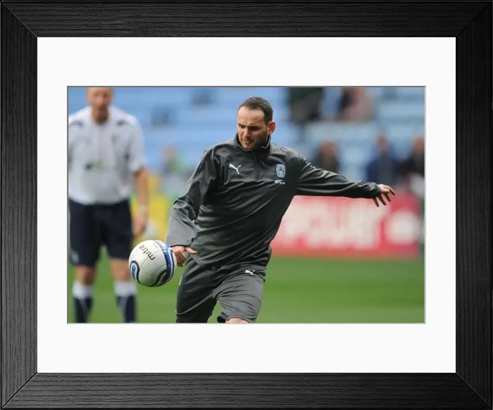 Framed Print : Npower Championship Showdown: Coventry City vs Southampton at Ricoh Arena (5-11-2011)