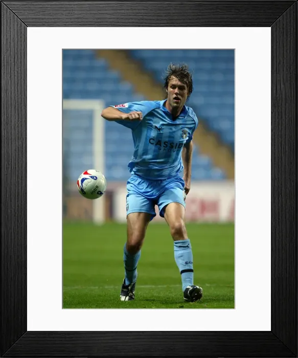 Framed Print : Elliot Ward in Action: Coventry City vs Colchester United (2006) Framed Print : Elliot Ward in Action: Coventry City vs Colchester United (2006)