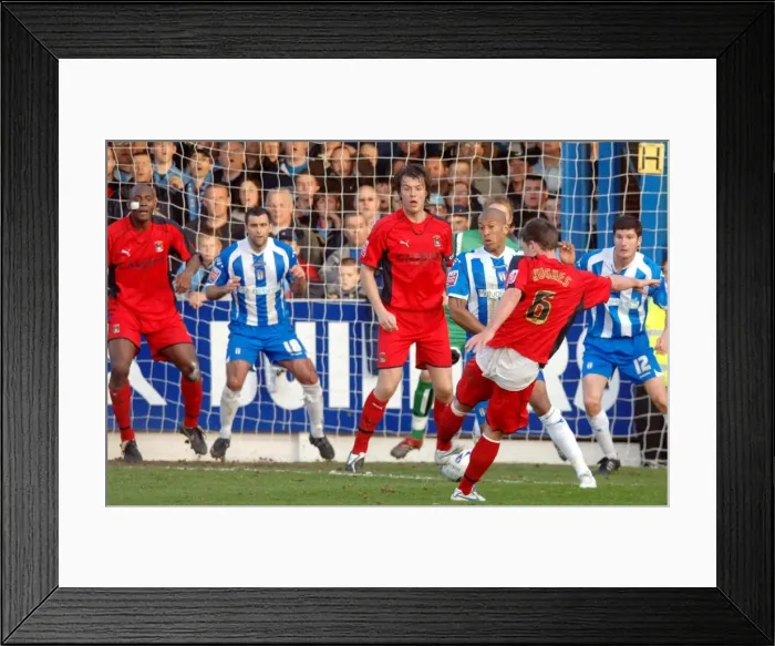 Framed Print : Colchester v Coventry City - Layer Road Framed Print : Colchester v Coventry City - Layer Road
