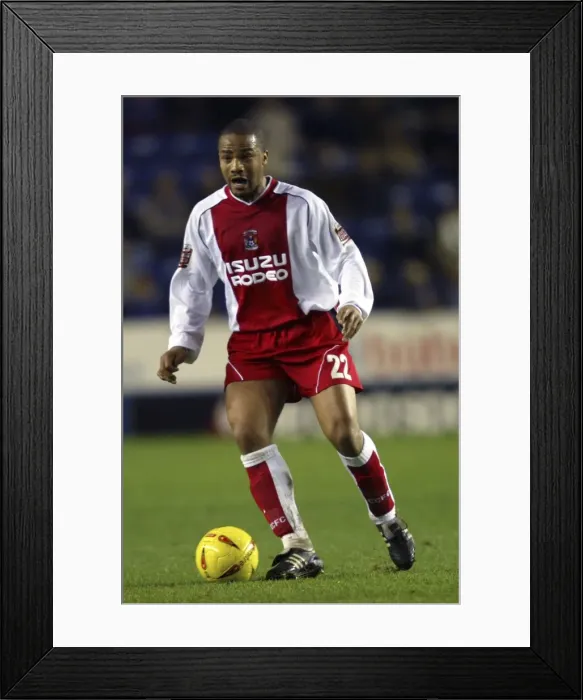Framed Print : Eric Deloumeaux vs Leicester City: A Clash at Coventry City (08-11-2004) Framed Print : Eric Deloumeaux vs Leicester City: A Clash at Coventry City (08-11-2004)