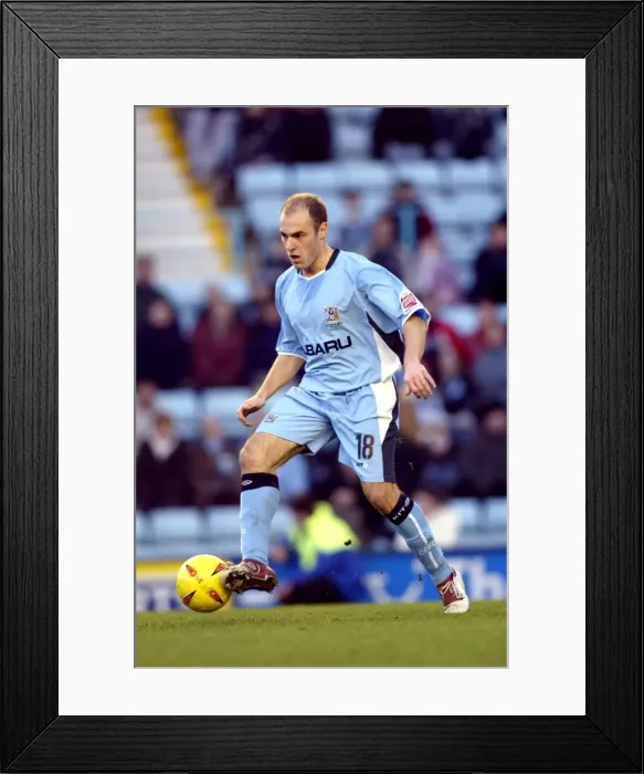 Framed Print : Neil Wood in Action: Coventry City vs Burnley (February 12, 2005) Framed Print : Neil Wood in Action: Coventry City vs Burnley (February 12, 2005)