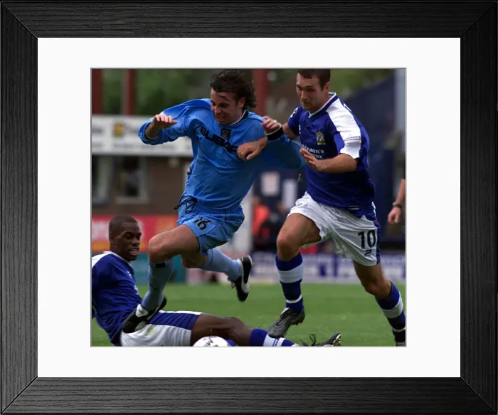 Framed Print : Keith O'Neill: Coventry City's New Signing Dodges Challenges Against Stockport County (11-08-2001) Framed Print : Keith O'Neill: Coventry City's New Signing Dodges Challenges Against Stockport County (11-08-2001)