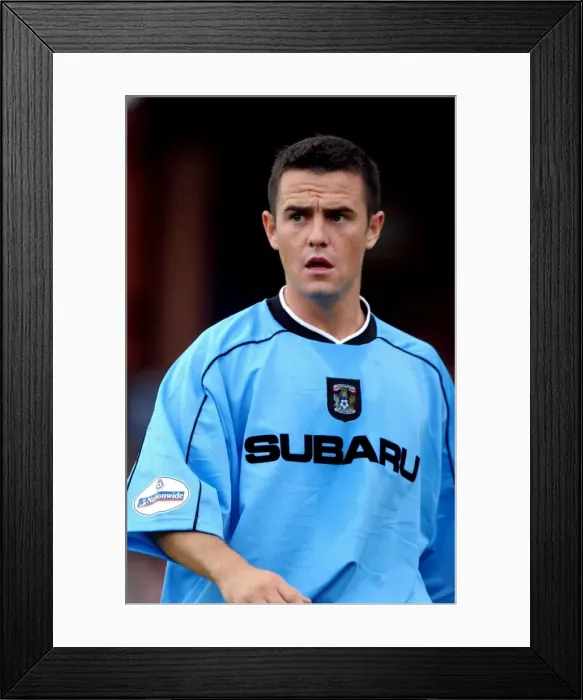 Framed Print : David Thompson in Action for Coventry City vs Stockport County (11-08-2001) Framed Print : David Thompson in Action for Coventry City vs Stockport County (11-08-2001)