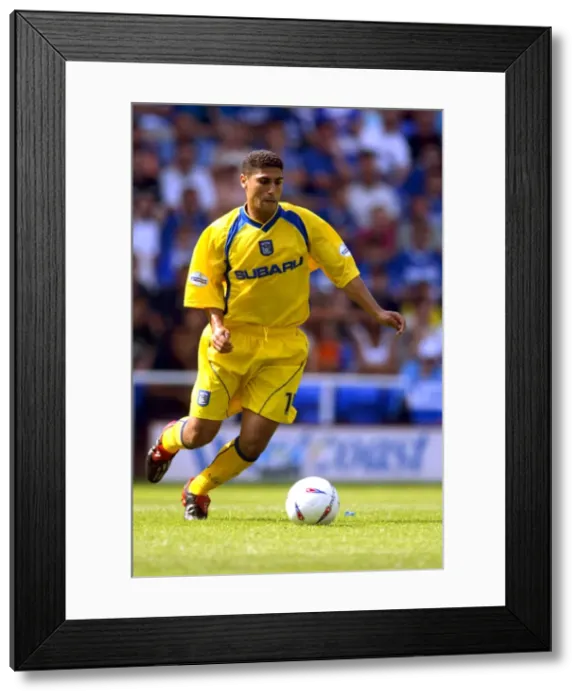 Framed Print : Coventry City's Youssef Safri in Action Against Reading (August 17, 2001) Framed Print : Coventry City's Youssef Safri in Action Against Reading (August 17, 2001)
