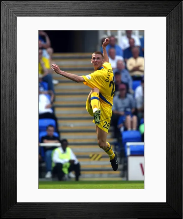 Framed Print : Clash in Division One: Coventry City vs. Reading - Davenport's Determination (17-08-2001) Framed Print : Clash in Division One: Coventry City vs. Reading - Davenport's Determination (17-08-2001)