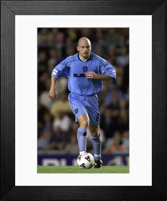 Framed Print : Lee Carsley: Coventry City vs Nottingham Forest, Nationwide League Division One (27-08-2001): A Battle on the Field Framed Print : Lee Carsley: Coventry City vs Nottingham Forest, Nationwide League Division One (27-08-2001): A Battle on the Field