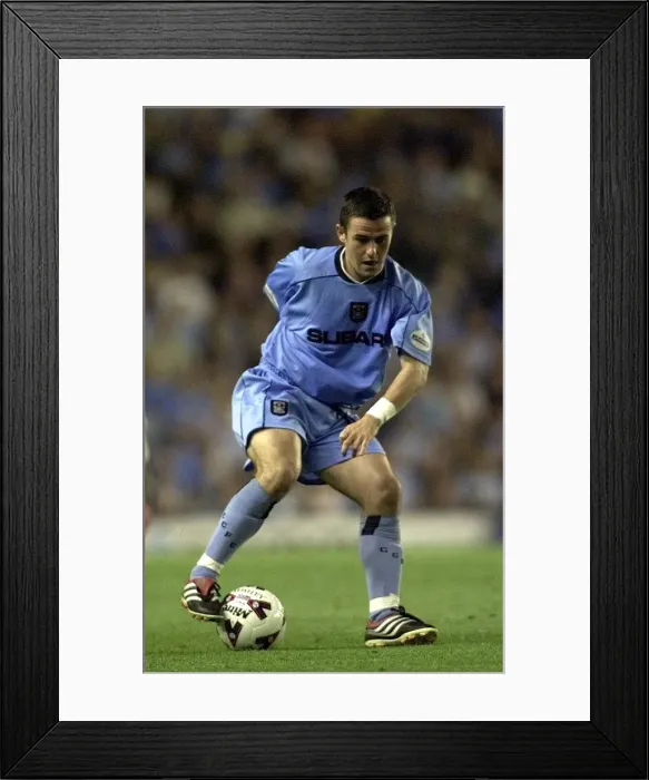 Framed Print : David Thompson in Action: Coventry City vs. Nottingham Forest (Nationwide League Division One, August 27, 2001) Framed Print : David Thompson in Action: Coventry City vs. Nottingham Forest (Nationwide League Division One, August 27, 2001)