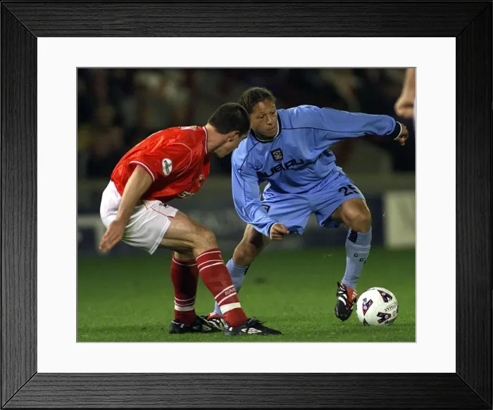 Framed Print : Nationwide Division One - Barnsley v Coventry - Oakwell Framed Print : Nationwide Division One - Barnsley v Coventry - Oakwell