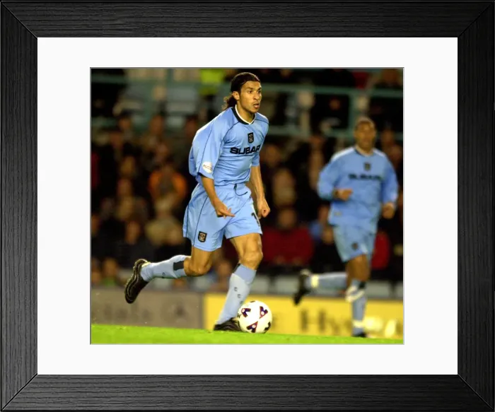 Framed Print : Chippo in Action: Coventry City vs Crewe Alexandra (21-10-2001) Framed Print : Chippo in Action: Coventry City vs Crewe Alexandra (21-10-2001)