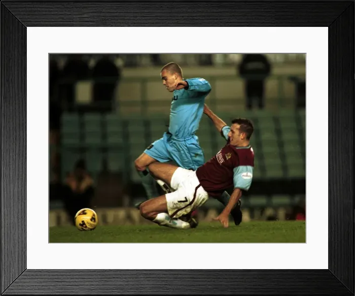 Framed Print : Nationwide League Division One - Coventry City v Burnley Framed Print : Nationwide League Division One - Coventry City v Burnley