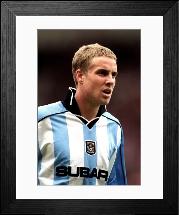 Framed Print : Clash in the FA Premiership: Coventry City vs Sunderland (16-04-2001) Framed Print : Clash in the FA Premiership: Coventry City vs Sunderland (16-04-2001)