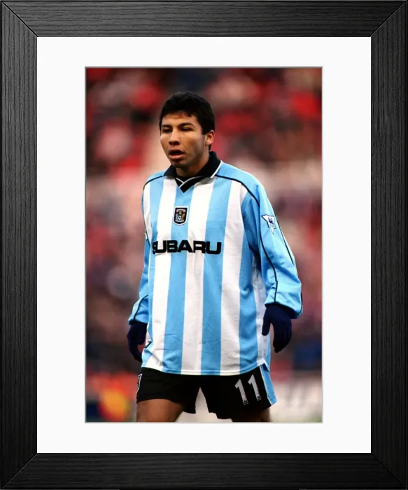 Framed Print : Ysrael Zuniga in Action: Coventry City vs Middlesbrough (Premier League, 30-12-2000) Framed Print : Ysrael Zuniga in Action: Coventry City vs Middlesbrough (Premier League, 30-12-2000)