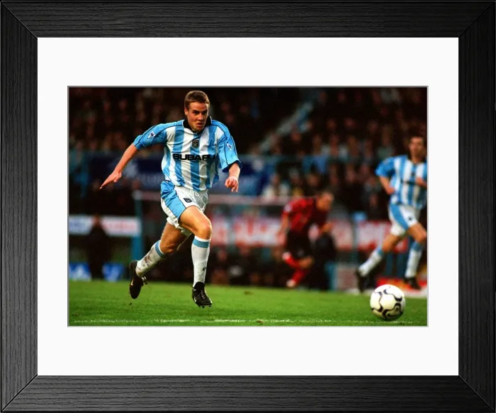 Framed Print : Chasing Glory: Coventry City vs Manchester City - Barry Quinn Pursues the Game-Changing Through Ball (FA Carling Premiership, 01-01-2001) Framed Print : Chasing Glory: Coventry City vs Manchester City - Barry Quinn Pursues the Game-Changing Through Ball (FA Carling Premiership, 01-01-2001)