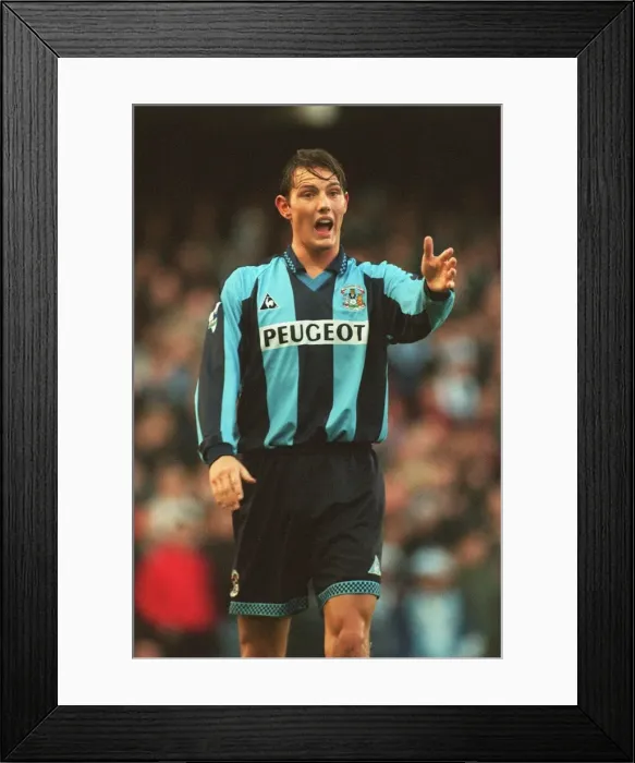 Framed Print : Noel Whelan in Action: Coventry City vs Aston Villa (Premier League 90s) Framed Print : Noel Whelan in Action: Coventry City vs Aston Villa (Premier League 90s)