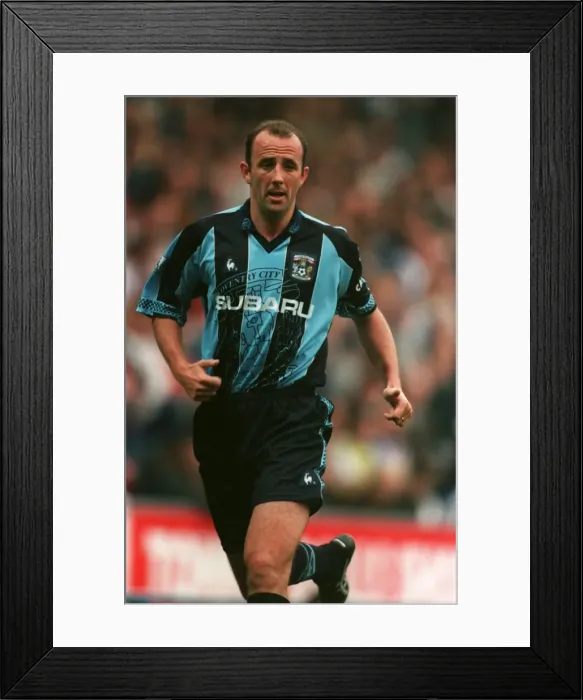 Framed Print : Gary McAllister Leads Coventry City in FA Carling Prematch Showdown against Blackburn Rovers Framed Print : Gary McAllister Leads Coventry City in FA Carling Prematch Showdown against Blackburn Rovers