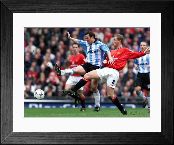Framed Print : David Thompson vs Nicky Butt: Coventry City vs Manchester United - FA Carling Premiership Rivalry at Old Trafford (14-04-2001) Framed Print : David Thompson vs Nicky Butt: Coventry City vs Manchester United - FA Carling Premiership Rivalry at Old Trafford (14-04-2001)