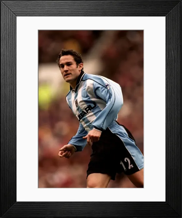 Framed Print : Paul Telfer's Thrilling Moment: Coventry City vs Manchester United at Old Trafford (FA Carling Premiership, 14-04-2001) Framed Print : Paul Telfer's Thrilling Moment: Coventry City vs Manchester United at Old Trafford (FA Carling Premiership, 14-04-2001)