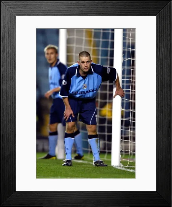 Framed Print : Intense Clash: Coventry City vs Sunderland (08-12-2003) Framed Print : Intense Clash: Coventry City vs Sunderland (08-12-2003)
