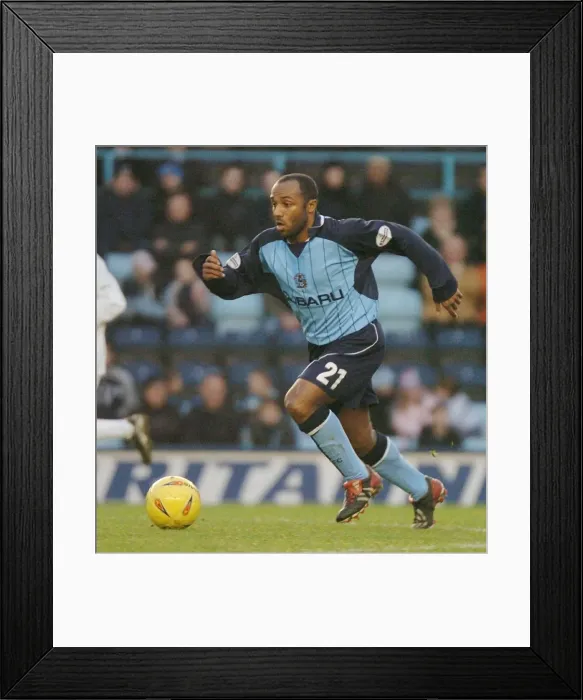 Framed Print : Julian Joachim in Action: Coventry City FC vs Watford (Nationwide Division One, Highfield Road, January 10, 2004) Framed Print : Julian Joachim in Action: Coventry City FC vs Watford (Nationwide Division One, Highfield Road, January 10, 2004)
