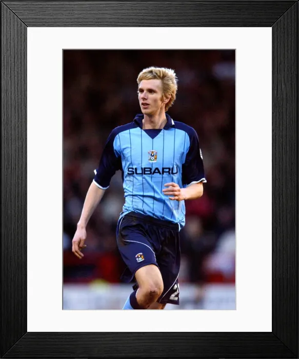 Framed Print : Calum Davenport in Action: Coventry City vs Nottingham Forest (Division One, 07-02-2004) Framed Print : Calum Davenport in Action: Coventry City vs Nottingham Forest (Division One, 07-02-2004)