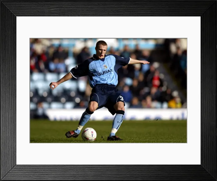 Framed Print : Peter Clarke in Action: Coventry City vs Burnley (Division One, March 13, 2004) Framed Print : Peter Clarke in Action: Coventry City vs Burnley (Division One, March 13, 2004)