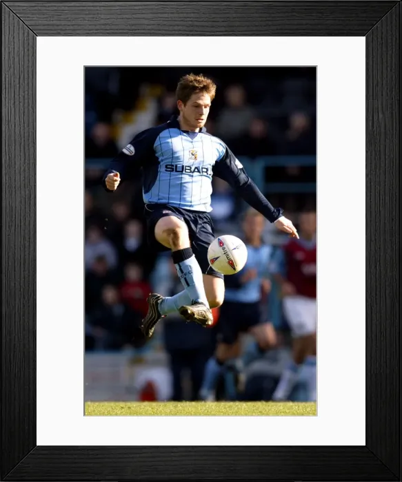 Framed Print : Gary McSheffrey's Thrilling Performance: Coventry City vs Burnley (2004) Framed Print : Gary McSheffrey's Thrilling Performance: Coventry City vs Burnley (2004)