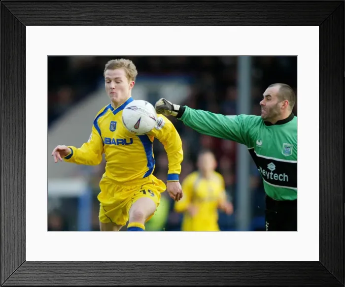 Framed Print : FA Cup - Round 4 - Rochdale v Coventry City - Spotland ground