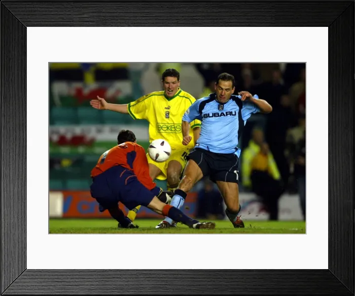 Framed Print : AXA FA Cup Showdown: Dean Holdsworth vs. Scott Young and Neil Alexander - Coventry City vs. Cardiff City (January 15, 2003) Framed Print : AXA FA Cup Showdown: Dean Holdsworth vs. Scott Young and Neil Alexander - Coventry City vs. Cardiff City (January 15, 2003)