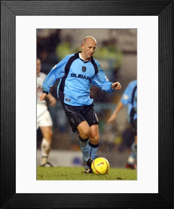 Framed Print : Gary McAllister and Coventry City Face Derby County in Nationwide League Division One (21-12-2002) Framed Print : Gary McAllister and Coventry City Face Derby County in Nationwide League Division One (21-12-2002)