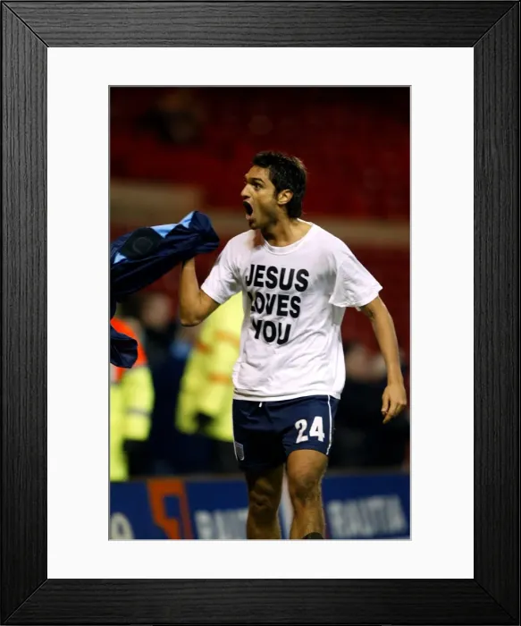 Framed Print : Dramatic Equalizer: Juan Sara's Goal for Coventry City vs. Nottingham Forest (January 18, 2003) Framed Print : Dramatic Equalizer: Juan Sara's Goal for Coventry City vs. Nottingham Forest (January 18, 2003)