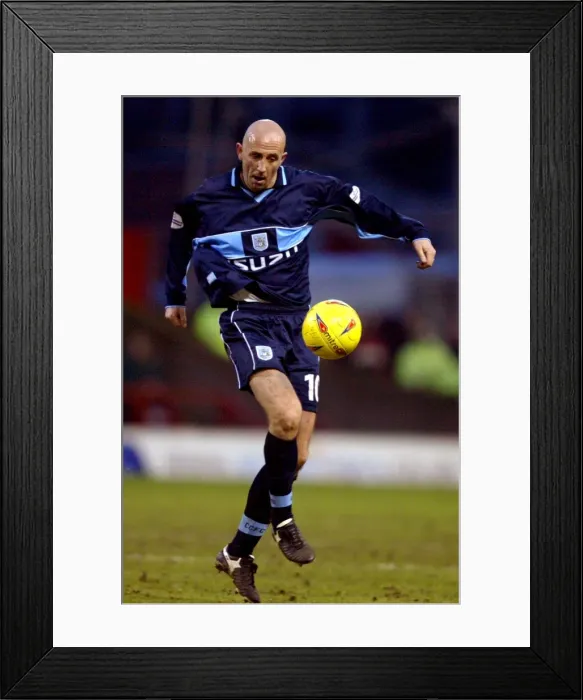 Framed Print : Soccer - Nationwide League Division One - Nottingham Forest v Coventry City Framed Print : Soccer - Nationwide League Division One - Nottingham Forest v Coventry City