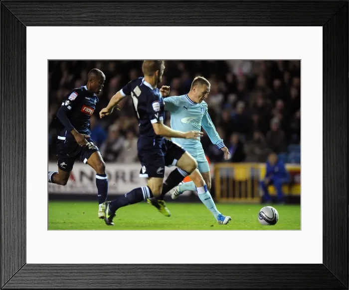 Framed Print : Gary McSheffrey's Thrilling Performance: Coventry City vs Millwall, Npower Championship 2011
