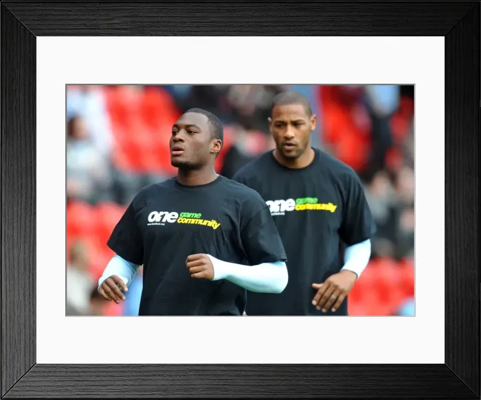 Framed Print : Coventry City's Nathan Cameron: United in Community - Npower Championship (29-10-2011 vs Burnley & Doncaster Rovers) Framed Print : Coventry City's Nathan Cameron: United in Community - Npower Championship (29-10-2011 vs Burnley & Doncaster Rovers)