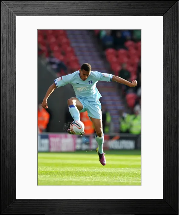 Framed Print : Cyrus Christie in Action: Coventry City vs Burnley, Npower Championship 2011 Framed Print : Cyrus Christie in Action: Coventry City vs Burnley, Npower Championship 2011