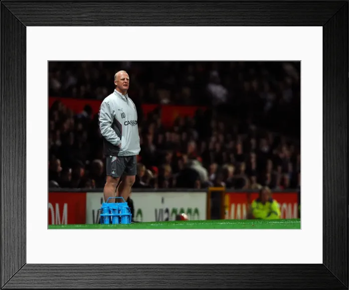 Framed Print : Coventry City's Bold Stand at Old Trafford: Iain Dowie Faces Manchester United in Carling Cup Showdown (September 2007) Framed Print : Coventry City's Bold Stand at Old Trafford: Iain Dowie Faces Manchester United in Carling Cup Showdown (September 2007)