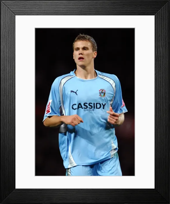 Framed Print : Ben Turner Faces Manchester United in Carling Cup Third Round at Old Trafford (September 26, 2007) Framed Print : Ben Turner Faces Manchester United in Carling Cup Third Round at Old Trafford (September 26, 2007)