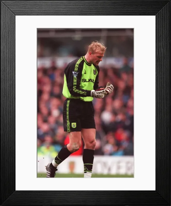Framed Print : Magnus Hedman's Jubilant Moment: Aston Villa's First Goal Against Coventry City (FA Carling Premiership, 1999) Framed Print : Magnus Hedman's Jubilant Moment: Aston Villa's First Goal Against Coventry City (FA Carling Premiership, 1999)