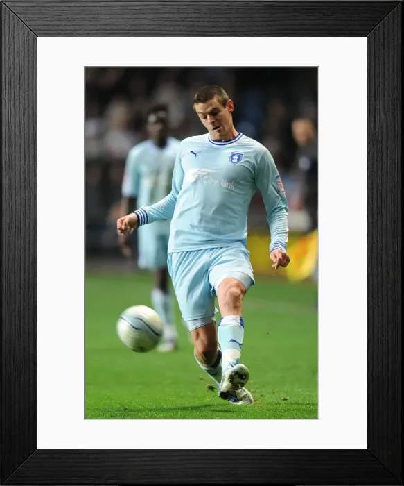 Framed Print : Lucas Jutkiewicz Scores Dramatic Goal for Coventry City Against West Ham United in Npower Championship (19-11-2011, Ricoh Arena) Framed Print : Lucas Jutkiewicz Scores Dramatic Goal for Coventry City Against West Ham United in Npower Championship (19-11-2011, Ricoh Arena)